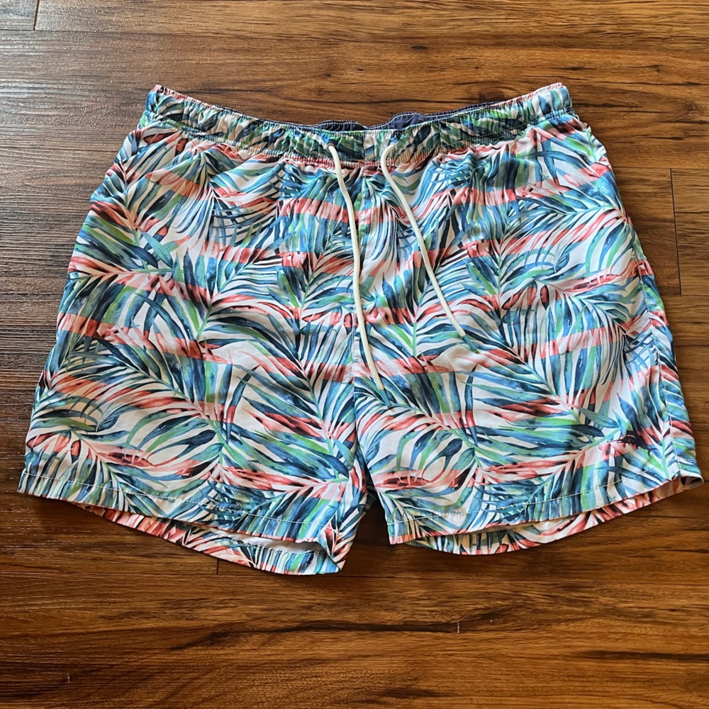 TOMMY BAHAMA 6" Blue Pink Floral Beach Shorts Swim Trunks Sz XXL Netted